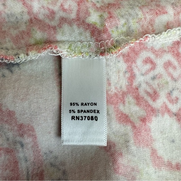 Cato High Low Asymmetrical Tiled Print Top - Picture 6 of 7